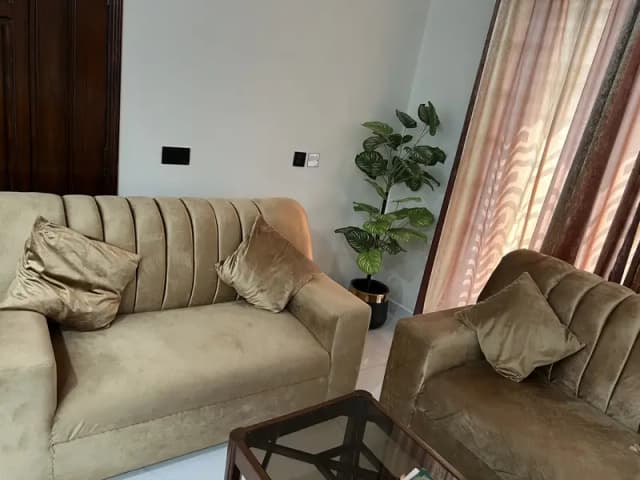 7 seater wide sofa set for sale excellent condition