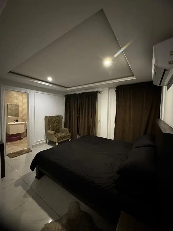 2BHK 2 Bed Fully Furnished Apartment for Sale | 800 Sq. Ft. | 5th Floor | 1 Lac Monthly Rent