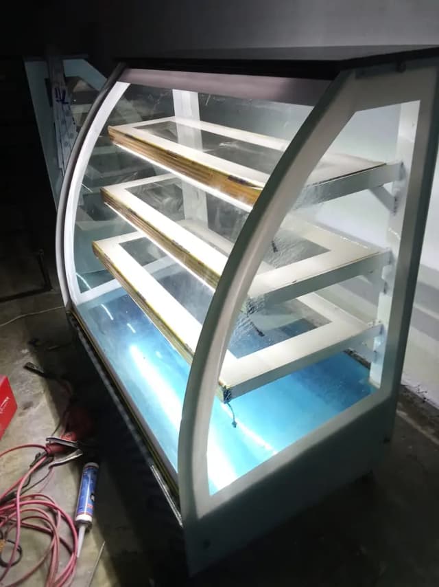 display counter / bakery counter / cake counter / cake chillar