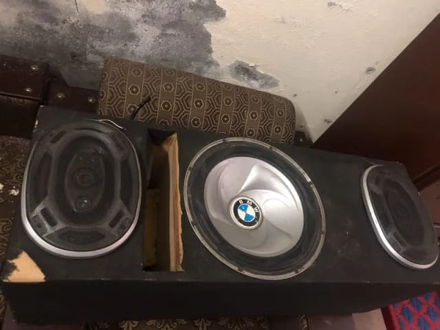 car speaker and amplifier