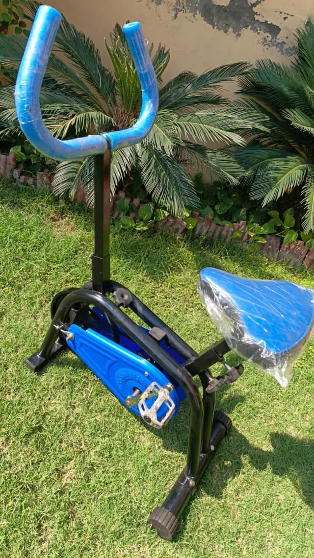 Regular stationary bike  new daba pack price negotiable