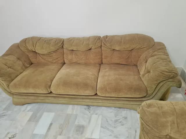 brown colour 5 seater sofa set