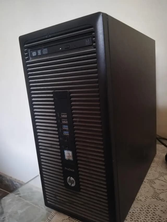 HP Desktop core i5 6th generation 10/10 condition