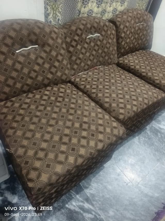 3 seater sofas for sale 03198898344
