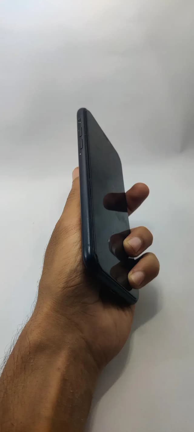 Apple iPhone XR 64gb MDM sale