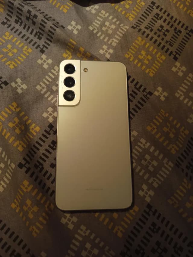 Samsung Mobile S22