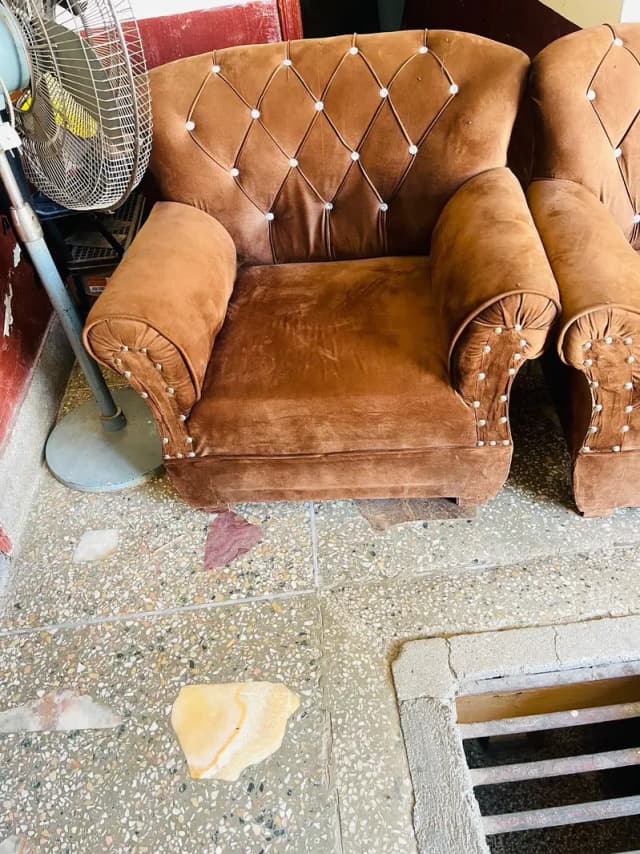 Sofa set