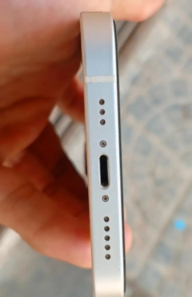 Apple iPhone 12