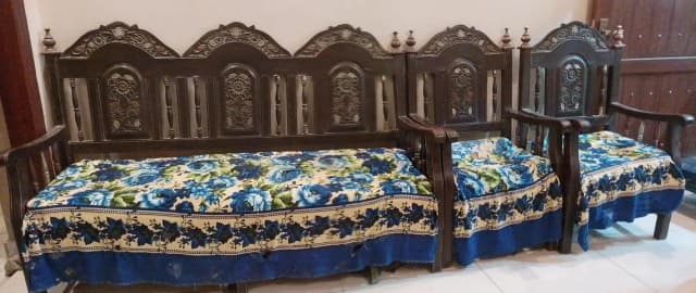 Sofa set