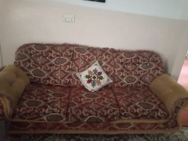 Sofa set 5 Seater