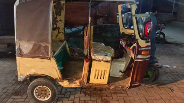 Auto Rickshaw for Sale - Good Condition