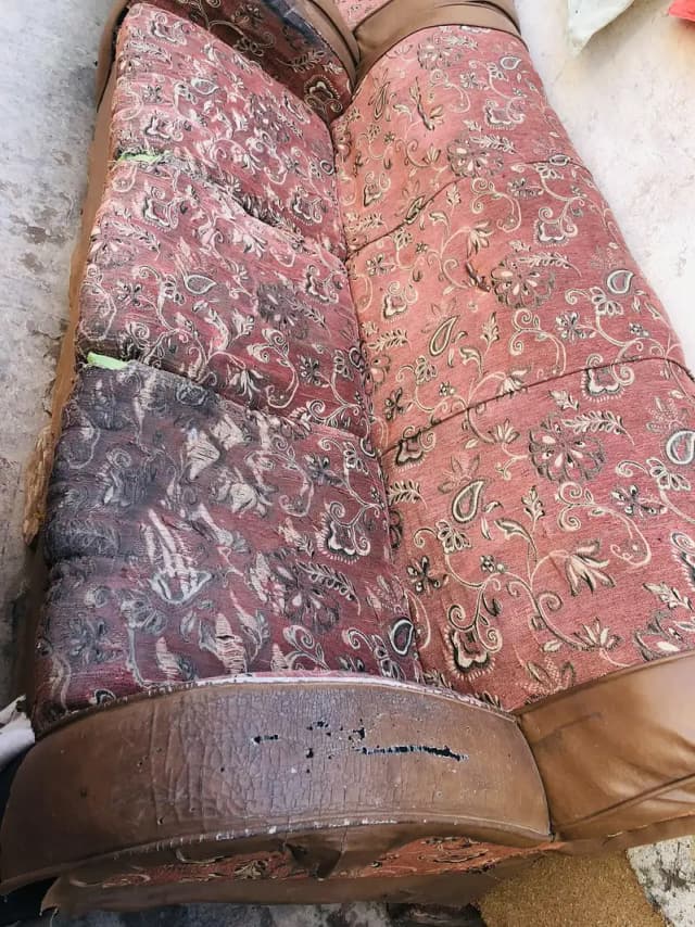 5 sister sofa for sale ungent