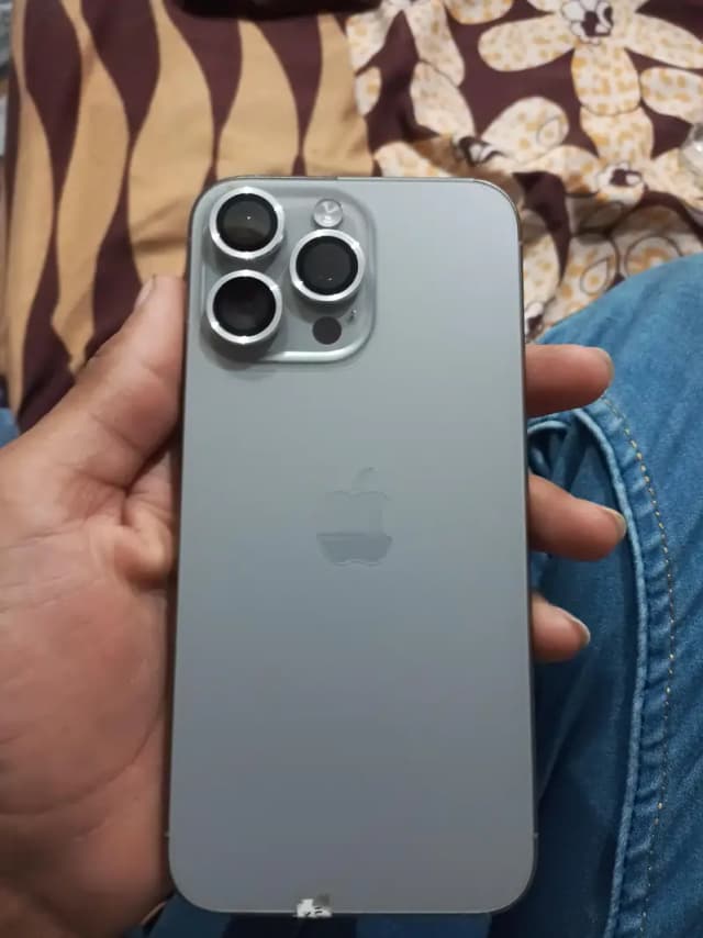 Apple iPhone 15 Pro Max